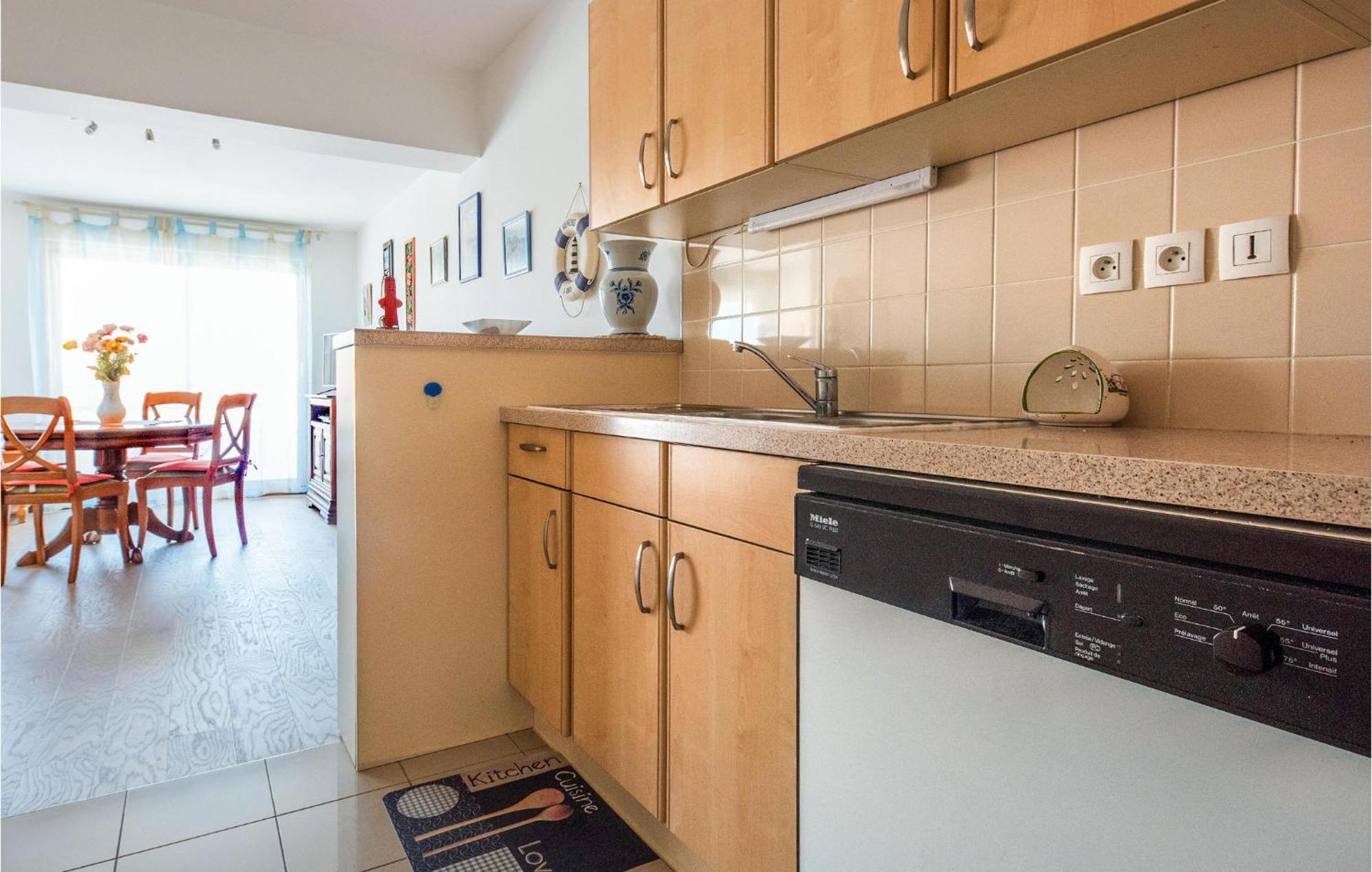 Gorgeous Apartment In Royan With Kitchen Exteriér fotografie